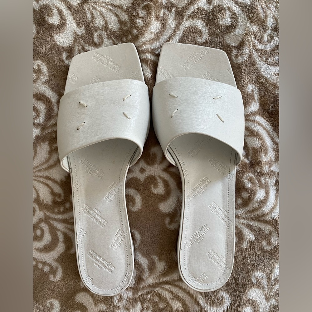 Maison Margiela low heel slip on Sz 41 Orig. $850